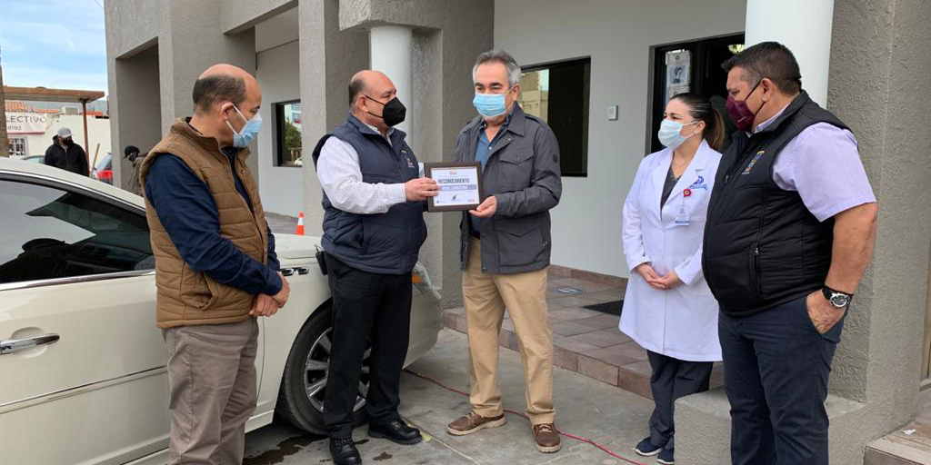 Reconoce Ayuntamiento a empresarios de SLRC