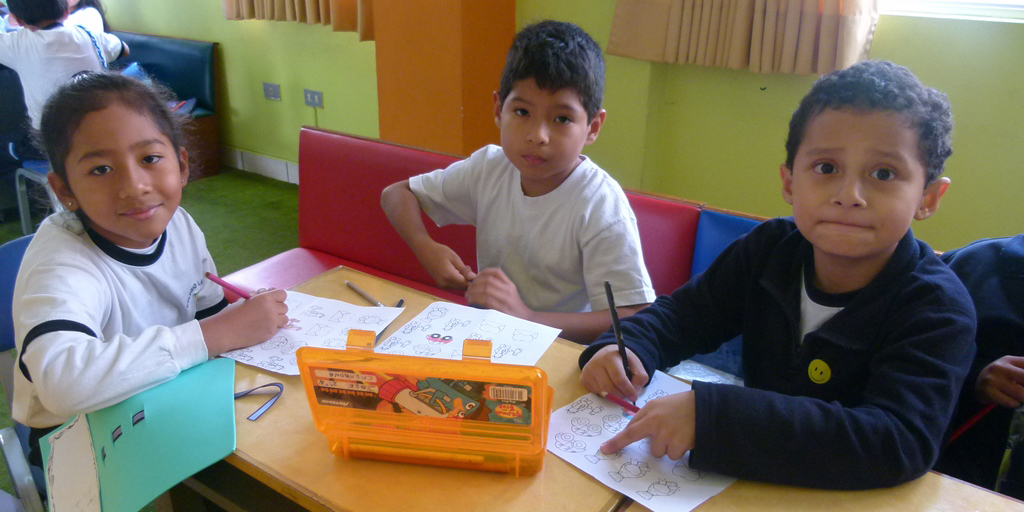 Con cartas intercambian experiencias niños de Sonora y Chile