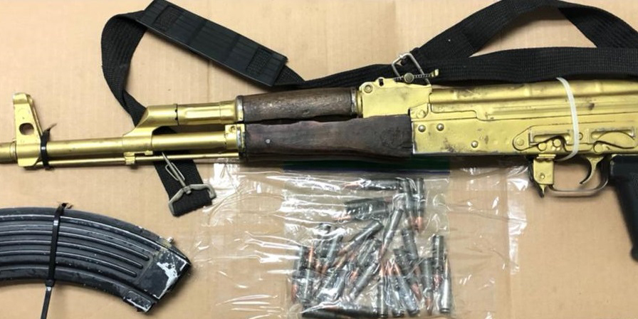 Detiene PESP y Sedena a tres hombres con rifle de asalto y droga en Obregón