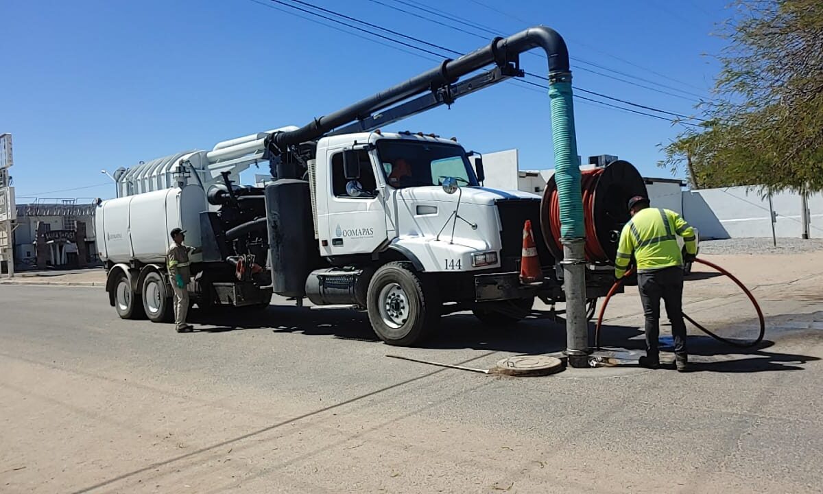 Continúa Oomapas con sondeos y desazolves