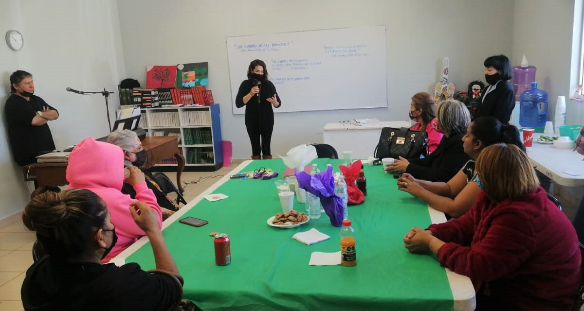 Llevan conferencia “Empodérate Mujer” a la colonia Chulavista 1