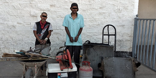 Detienen municipales a presuntos ladrones