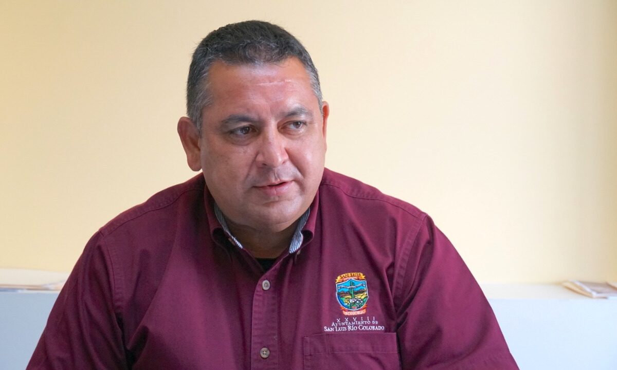 Se separa Ricardo Lugo de la secretaria del Ayuntamiento