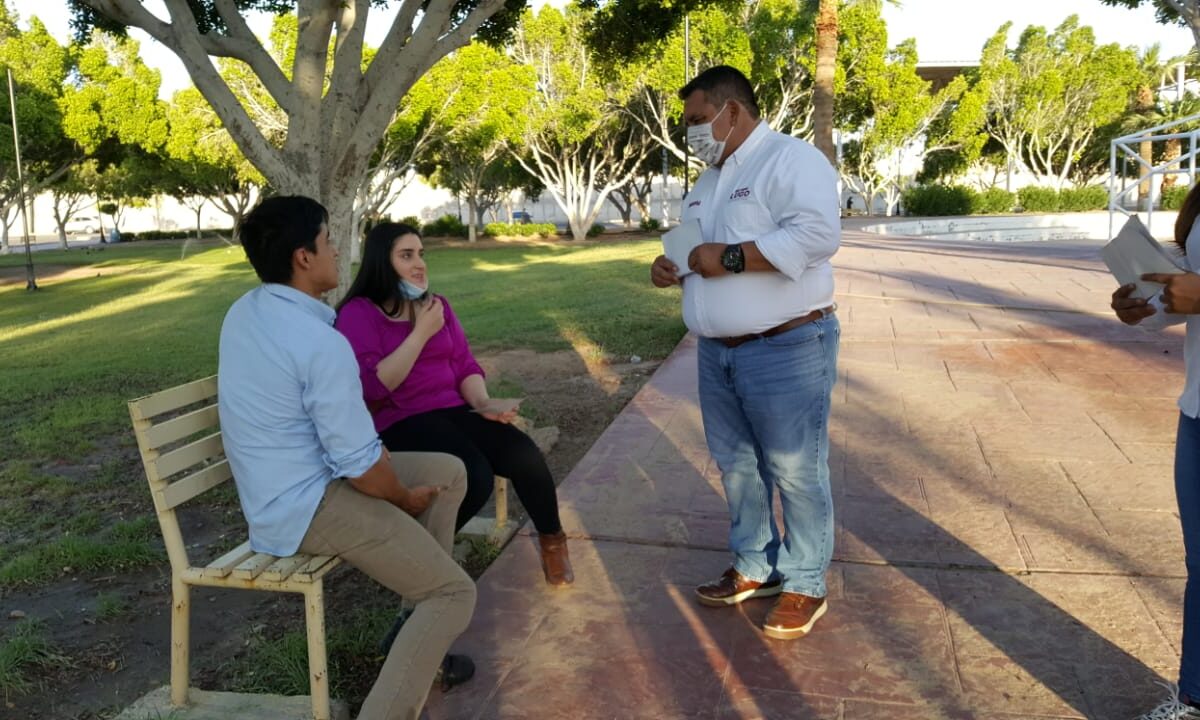 Recorre Ricardo Lugo la colonia Burócrata de SLRC