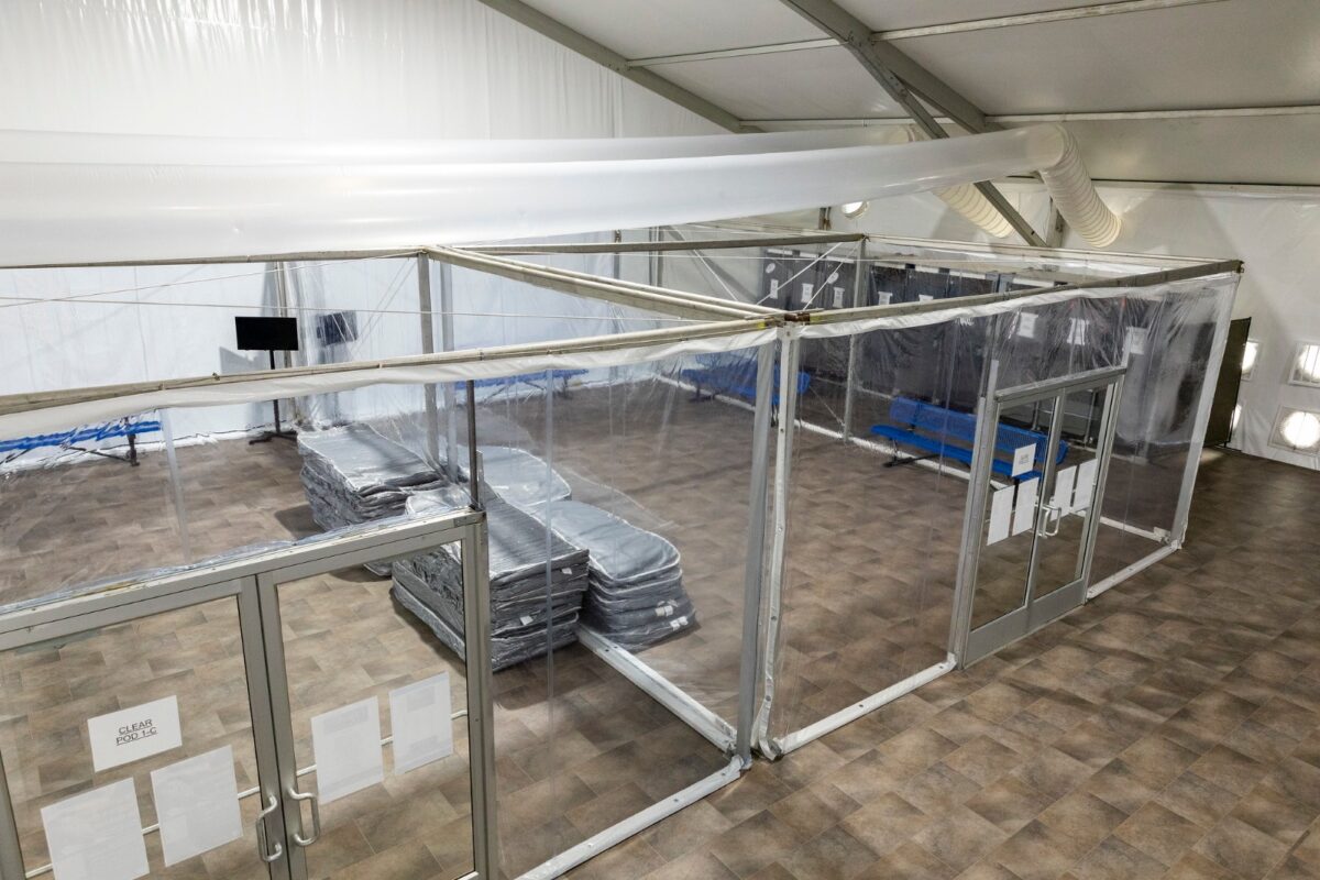 Abre Patrulla Fronteriza centro de procesamiento de indocumentados