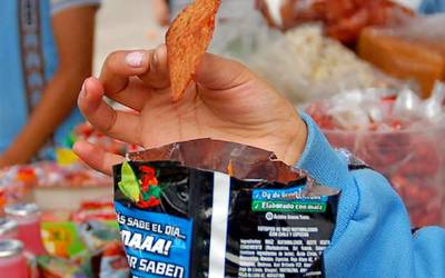 Recomiendan a los sanluisinos evitar consumo de comida chatarra