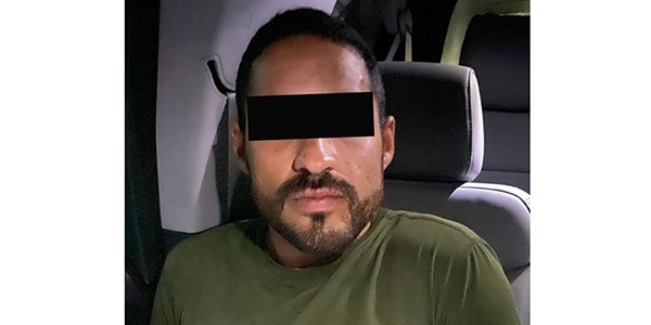 Detienen municipales a sujeto que contaba con orden de aprehensión en Baja California