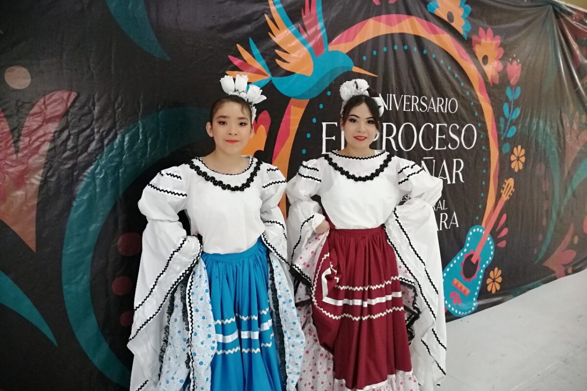 Realizan exhibición de danza folclórica en Golfo de Santa Clara