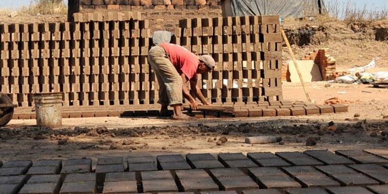 Desarrollo Urbano trabaja en reubicación de nuevos ladrilleros en SLRC
