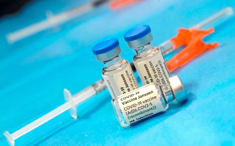Aplicarán vacunas de J&J otorgadas por EU a personas de 18 a 40 años en la frontera