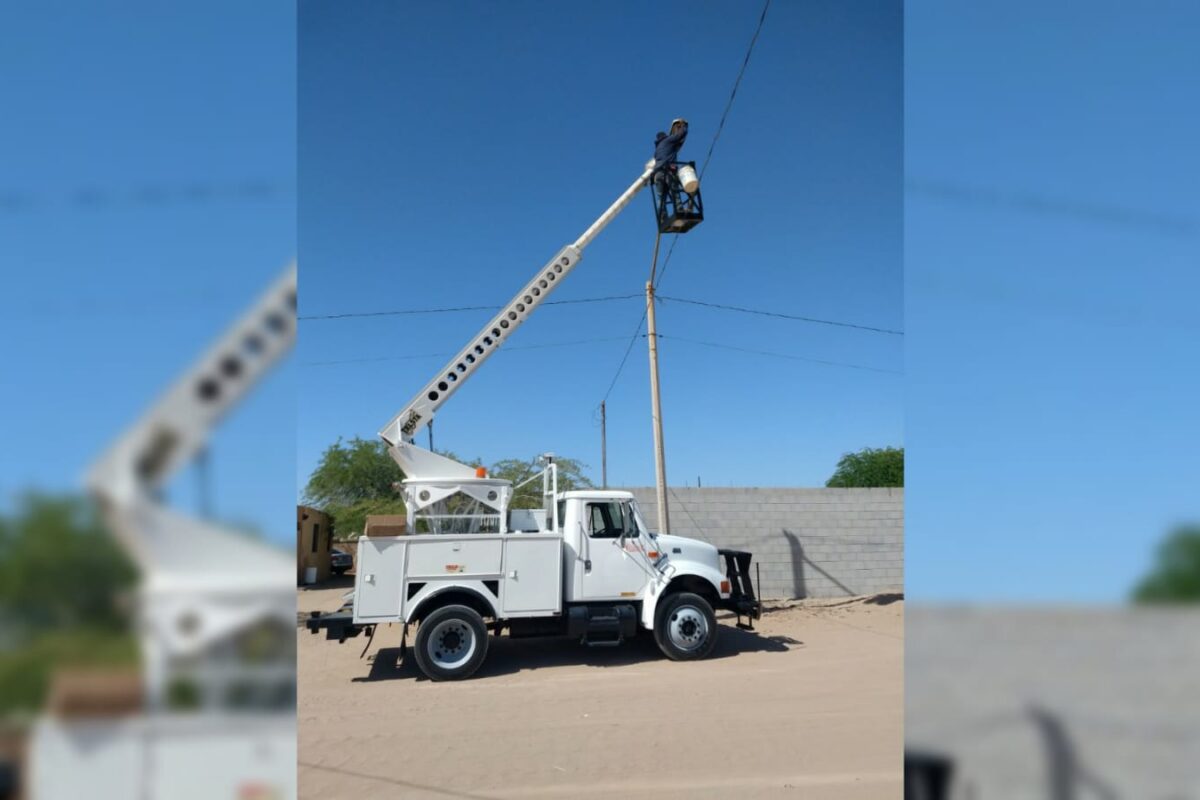 Rehabilitan 251 lámparas de la colonia Mezquite