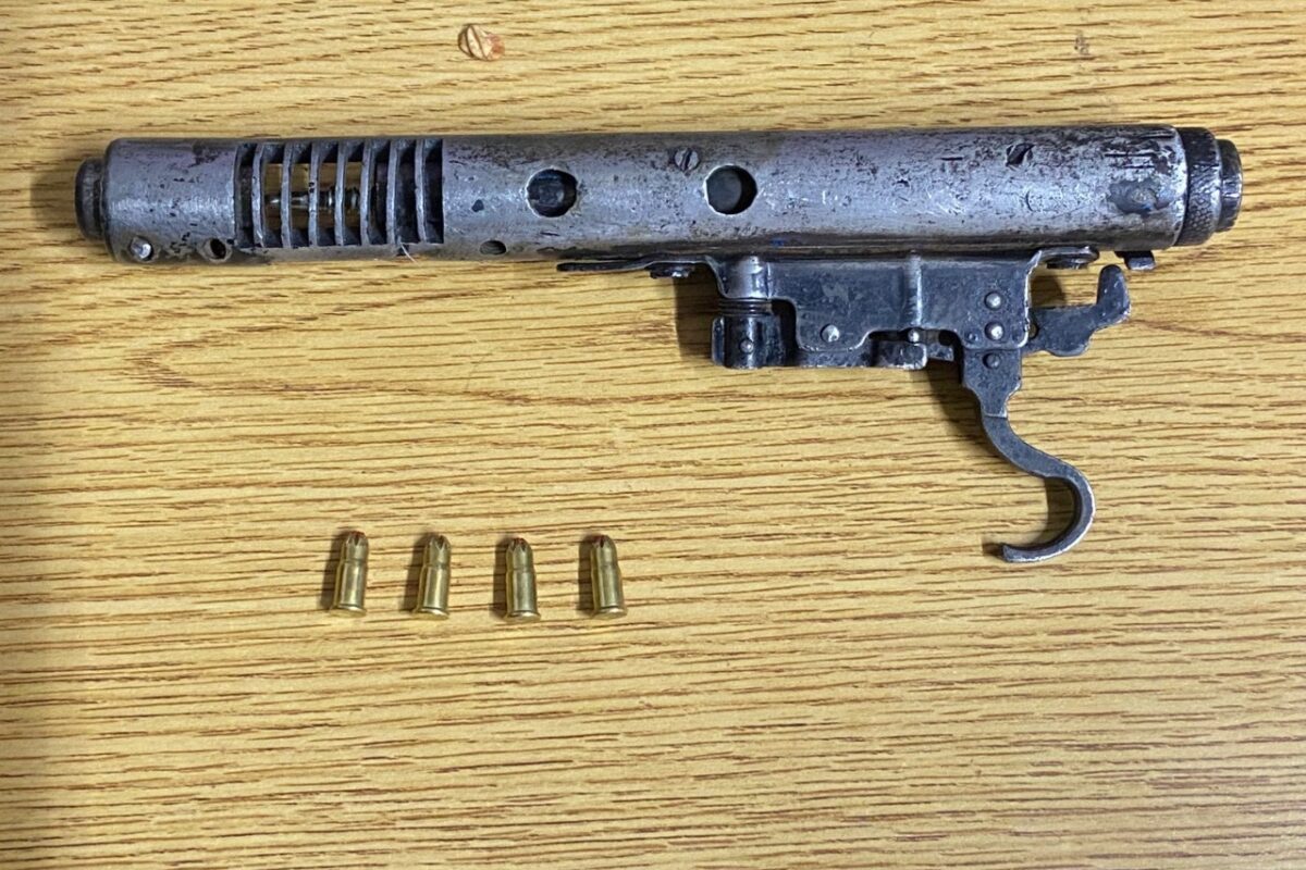 Detiene la municipal a sujeto con arma hechiza en SLRC