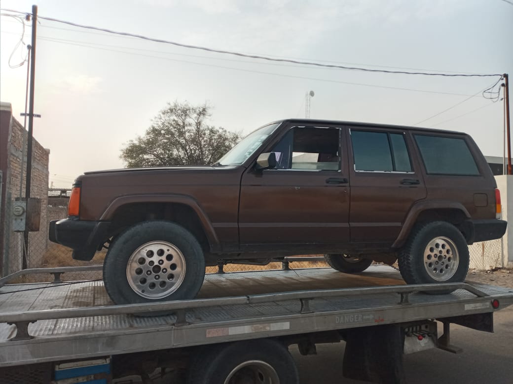 Recupera Policía Municipal Jeep robado