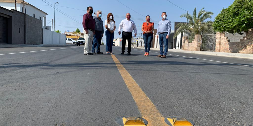 Beneficia calle 28 a residentes del fraccionamiento Villa Colonial