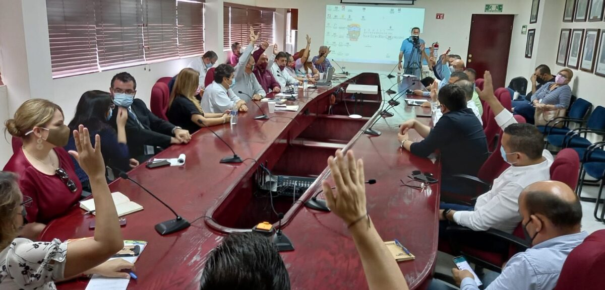 Recomienda CMS continuar con protocolos Covid 19