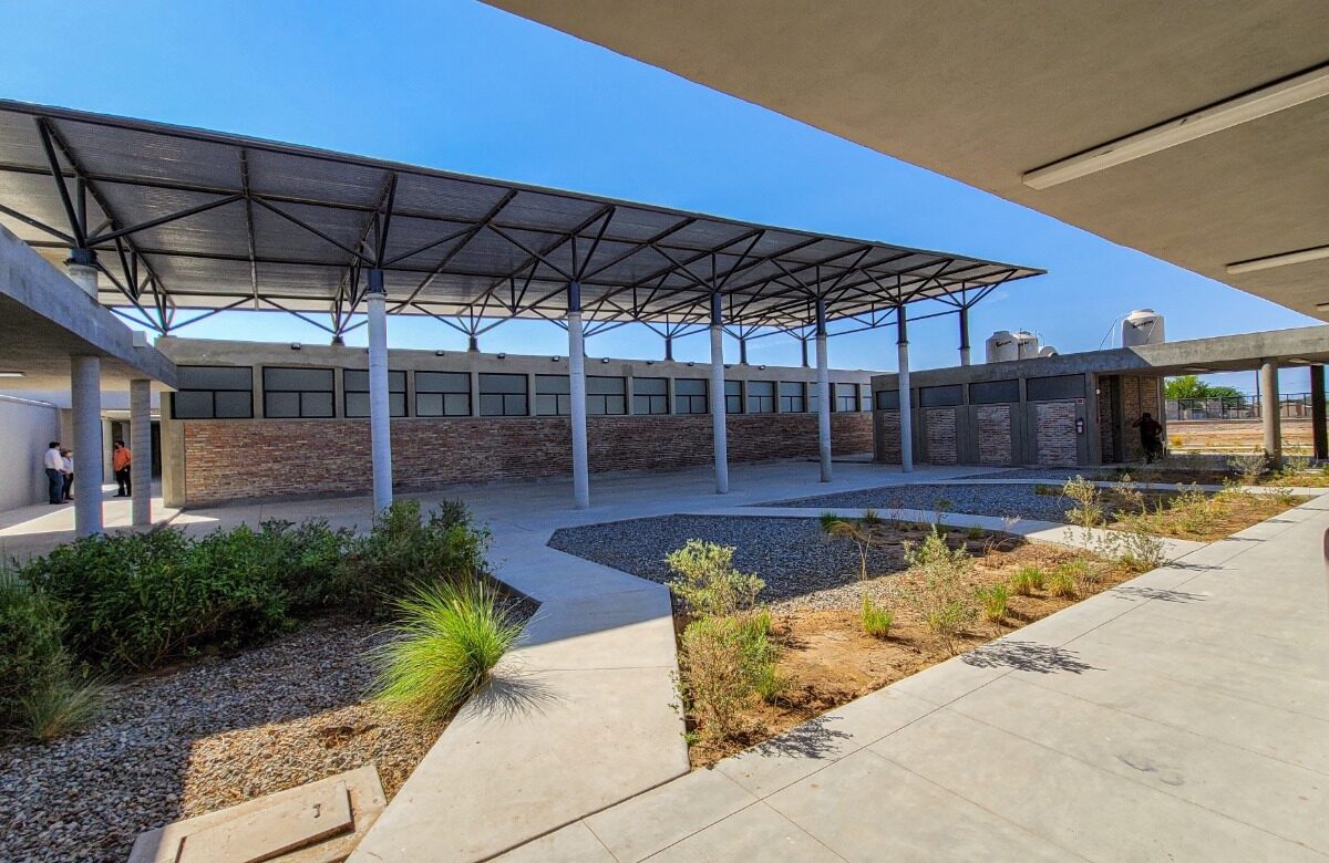 Celebra Alcalde nuevas escuelas en la Topahue