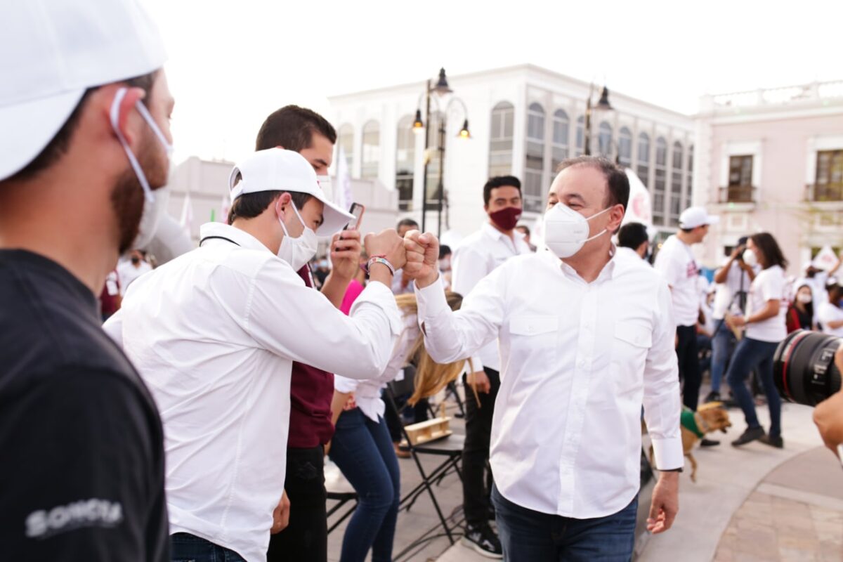 Alfonso Durazo reitera su compromiso con las y los jóvenes sonorenses.