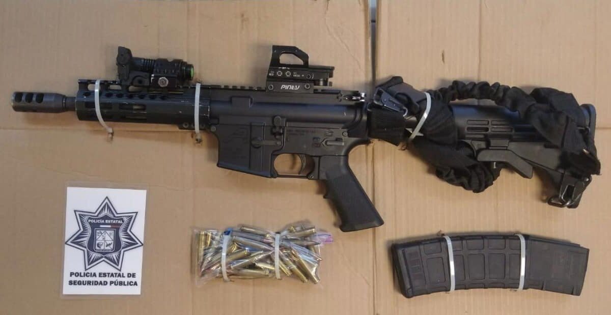 Recupera PESP y SEDENA vehículo robado con armas de fuego en Nogales