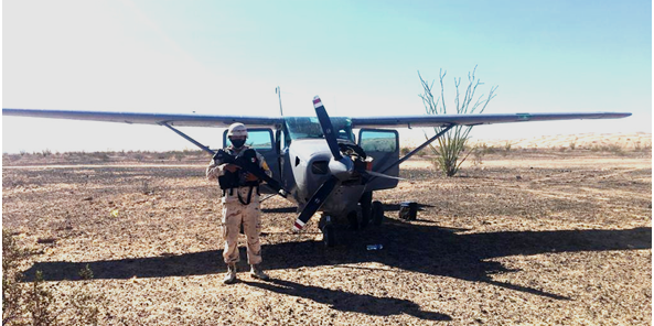 Asegura SEDENA aeronave con casi una tonelada de narcóticos en Puerto Peñasco