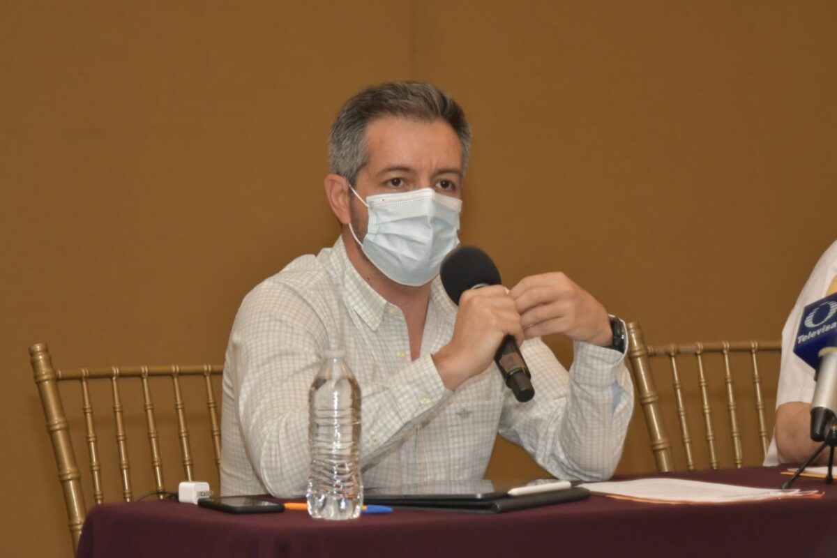 Equipo de transición de Durazo presenta informe de entrega-recepción.