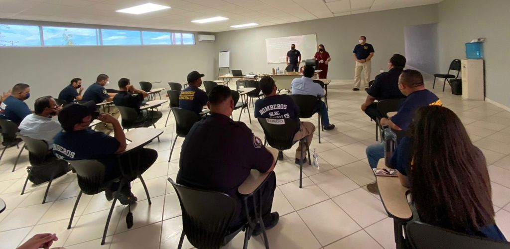 Cuidan salud mental de bomberos y rescatistas de Protección Civil de SLRC