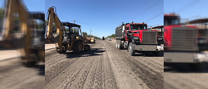 Trabaja Obras Públicas en recarpeteo de Avenida Jazmín