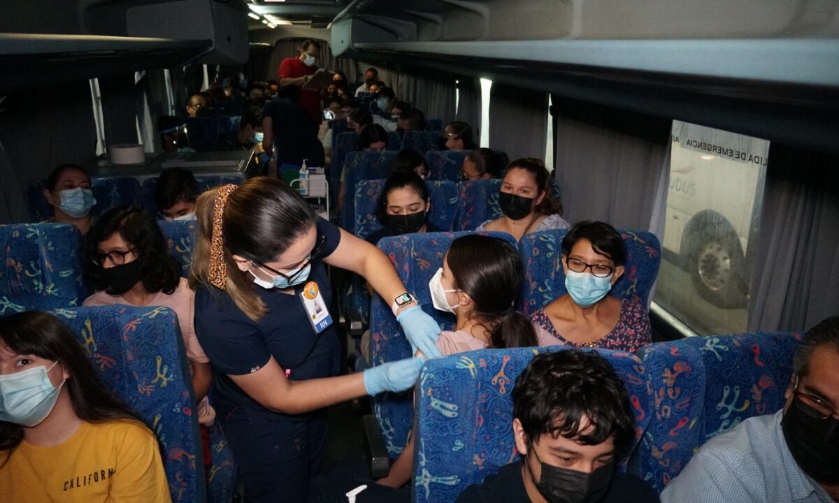 Confirman fechas para segunda vacunación a menores