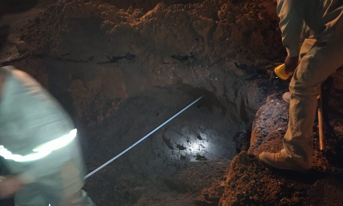 Repara Oomapas daños por socavón por la avenida Kino