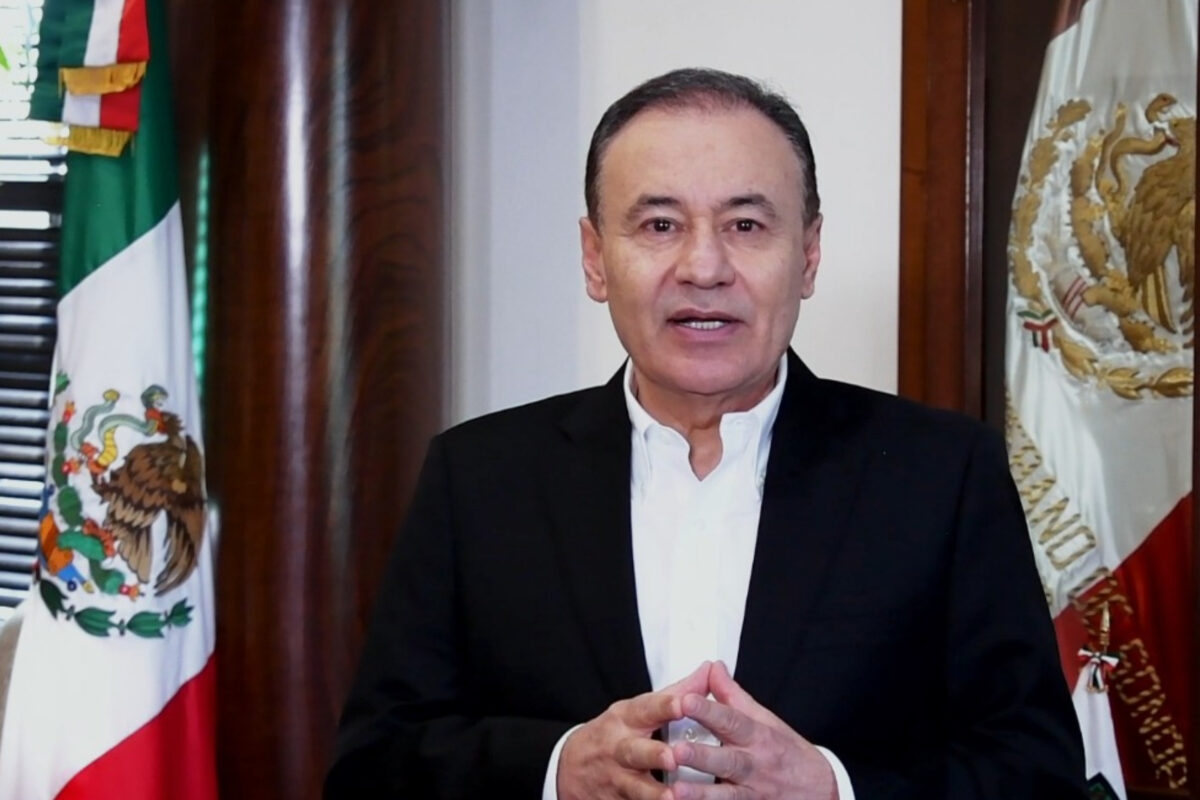 Invita gobernador a vacunarse contra la influenza y Covid-19