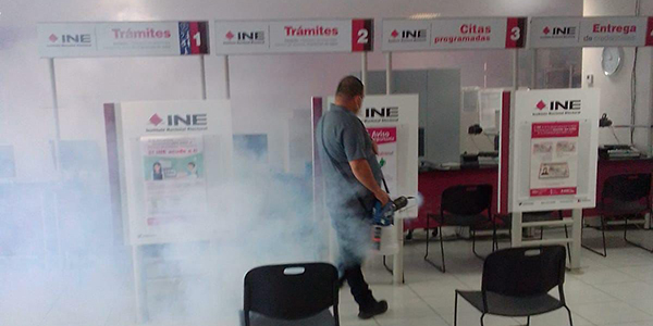 Protección Civil sigue sanatizando lugares públicos en SLRC