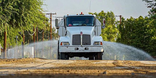 Es Plan Cisterna mantenimiento permanente a calles de SLRC