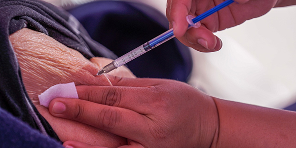 La vacuna, como aliado principal para combatir el Covid-19