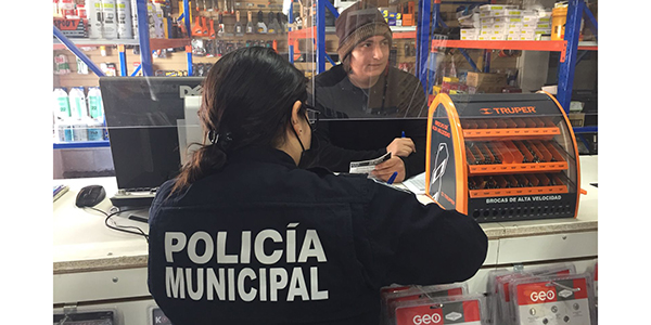 Policía Municipal lleva información preventiva a  comercios de SLRC