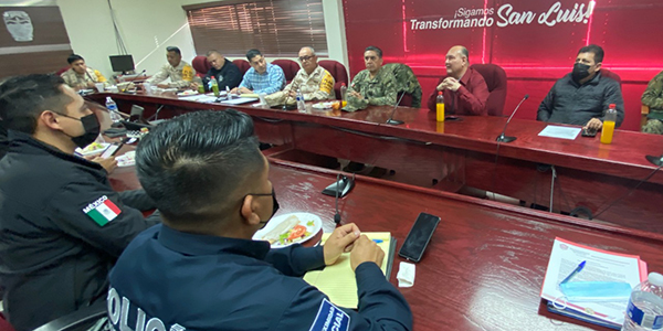 Se reúnen integrantes de la Mesa de la Paz y Seguridad en SLRC