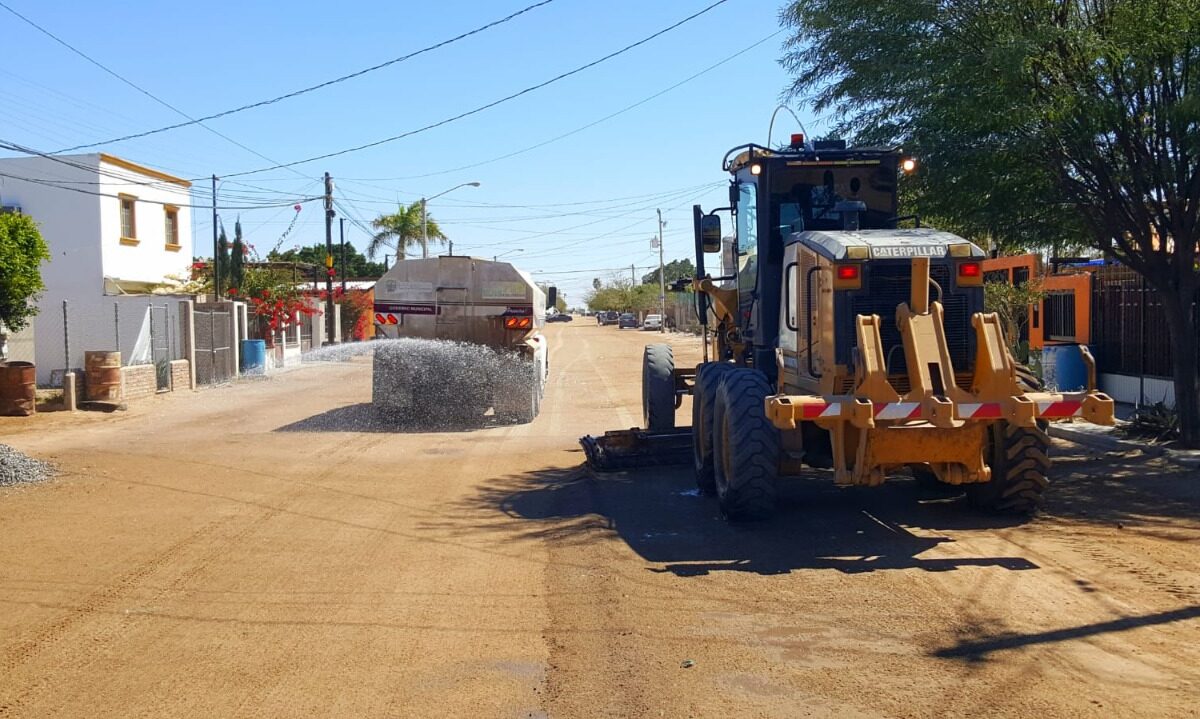 Piden tomar precauciones por raspado calles en la 10 de Abril
