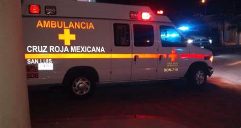 Se dispara en la pierna por jugar con pistola