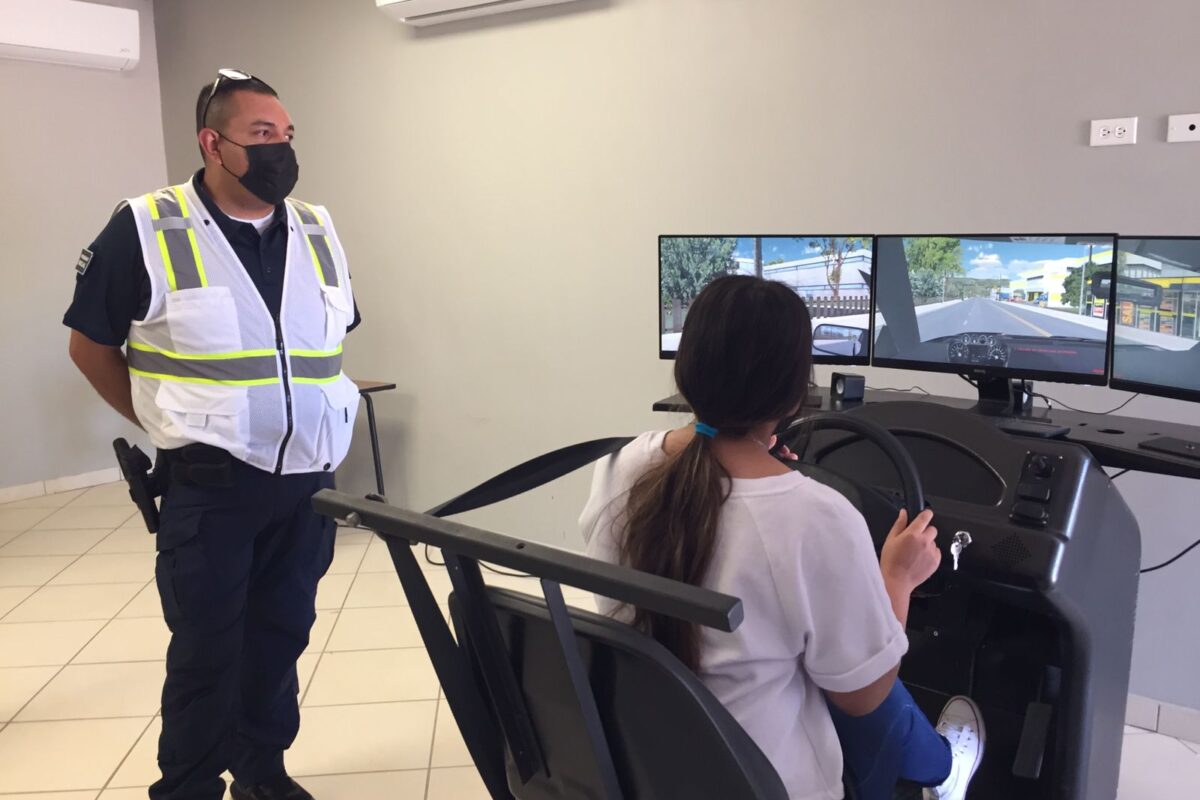 Es requisito aprobar examen, para licencia de conducir o permiso