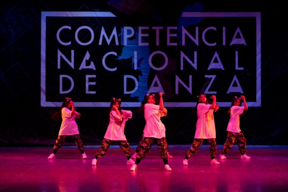 Premian a jóvenes sanluisinas en Competencia Nacional de Danza