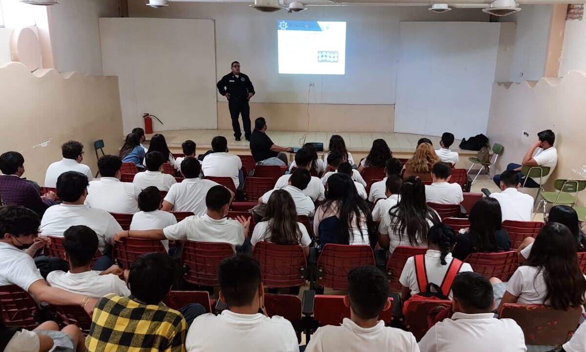 Concluye Policía Municipal jornada preventiva en Secundaria Técnica #4