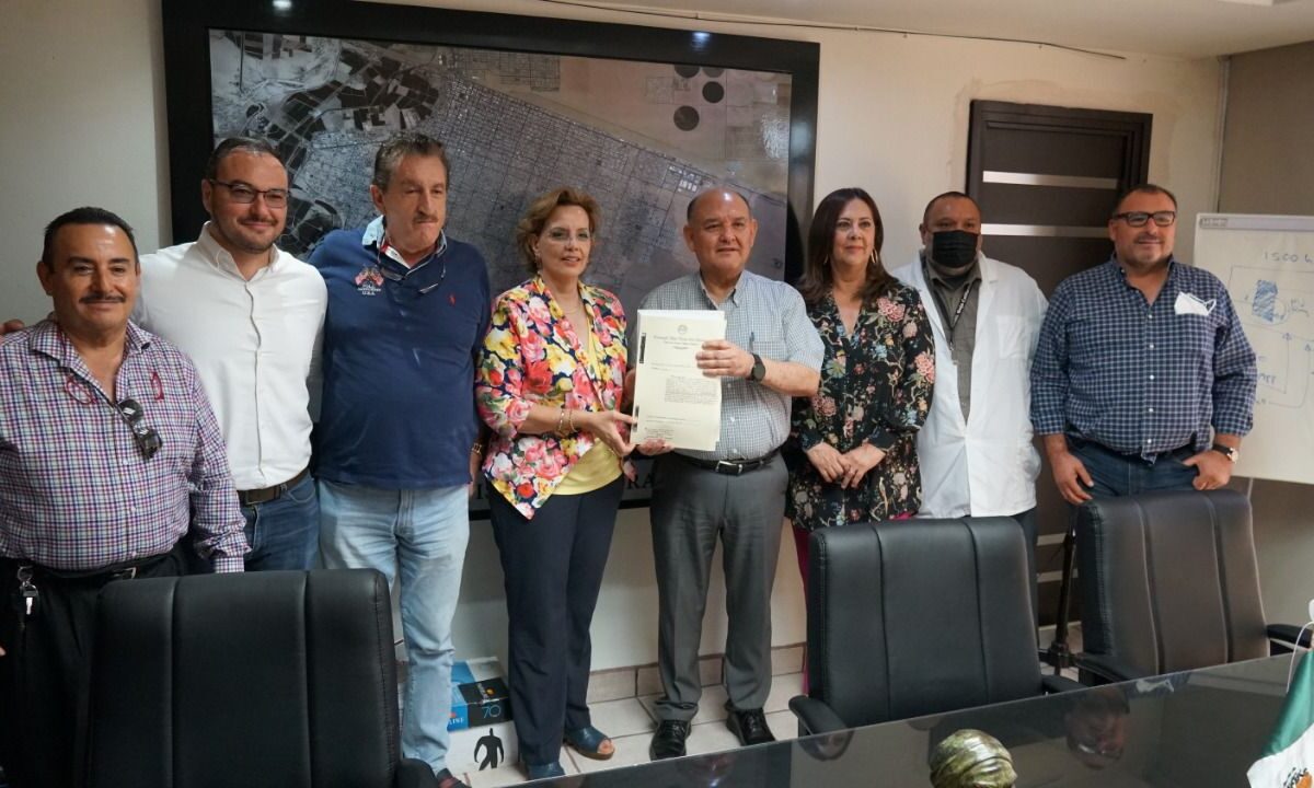 Entrega Alcalde terreno para construcción de nuevo IMSS