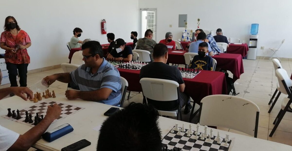 Concluye con éxito torneo de ajedrez en Desom