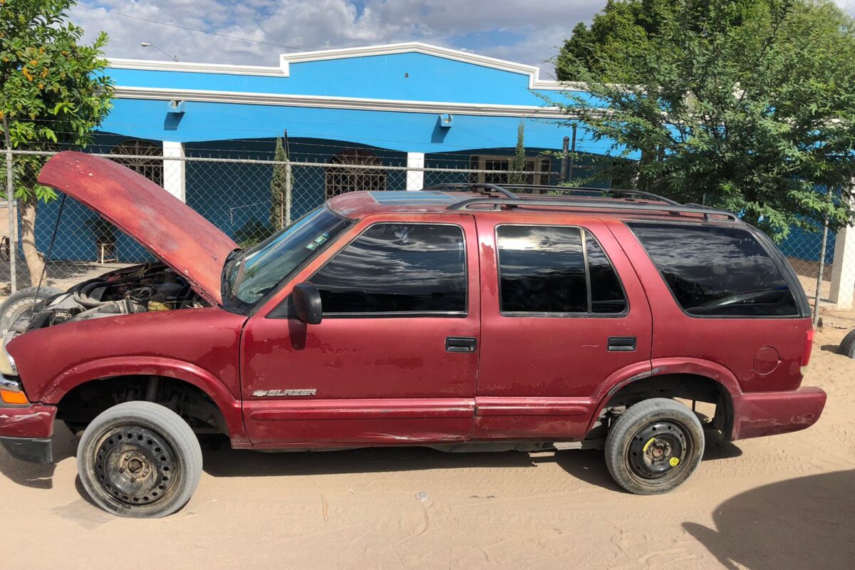 Municipales «En caliente» encuentran camioneta robada