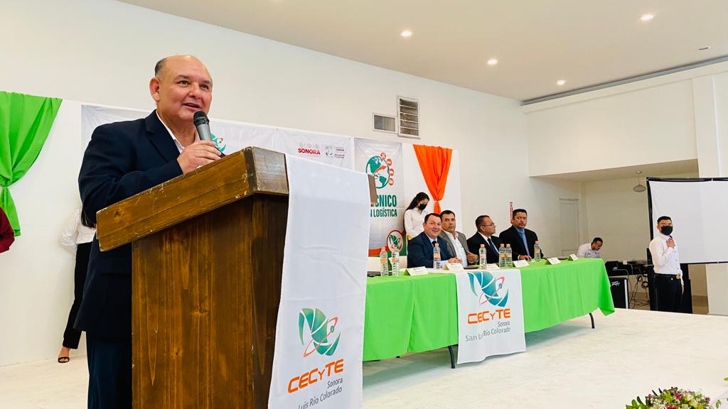 Celebra Alcalde a décima generación de Cecyte SLRC