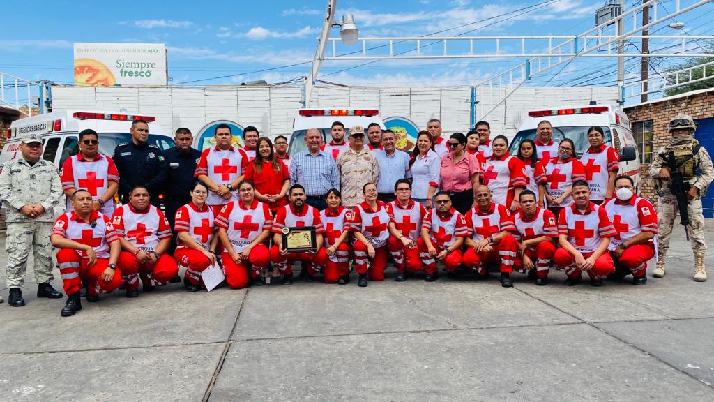 Entrega Alcalde nuevas ambulancias a Cruz Roja