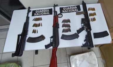Detienen a sujetos con armas largas, cartuchos y cargadores en la Burócrata
