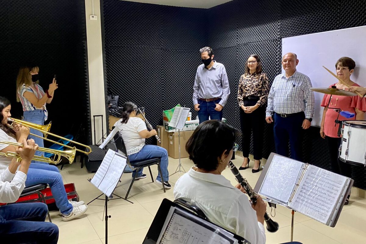 Visita Alcalde a alumnos del Centro Cultural “Dr. Héctor Chávez Fontes”