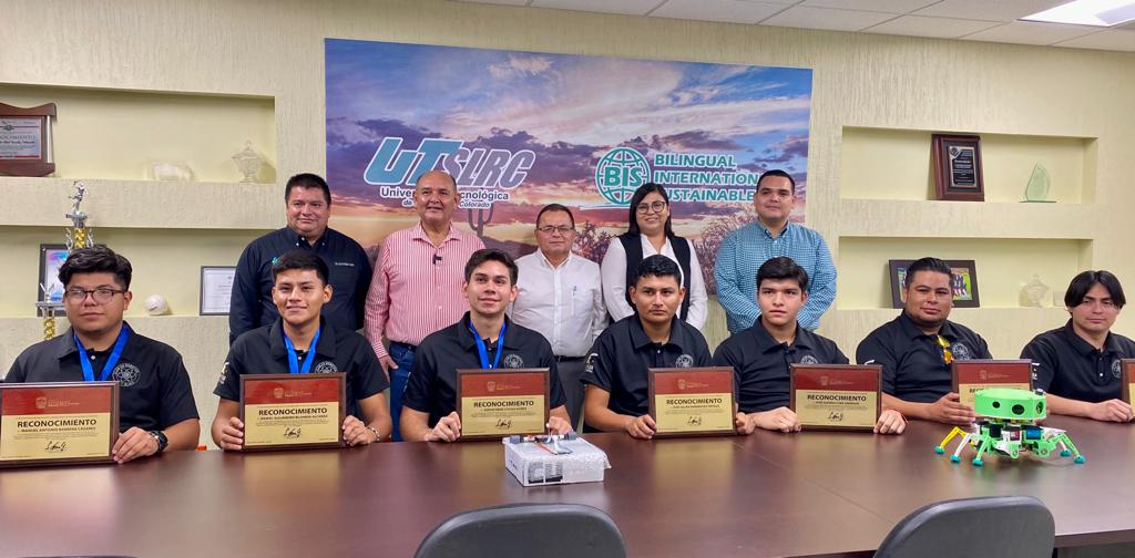 Distingue alcalde a talentos académicos y deportivos de la UT-SLRC