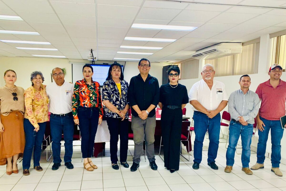 Recibe Ayuntamiento propuesta para Festival Internacional del Dátil 2022