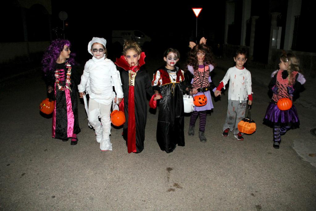 Llaman a sanluisinos a celebrar Halloween de manera segura