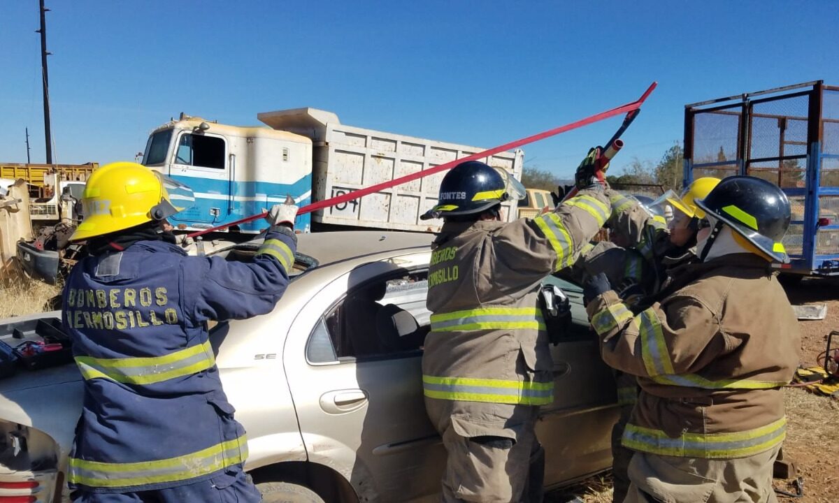 Concluyen mujeres bombero de SLRC seminario de capacitación